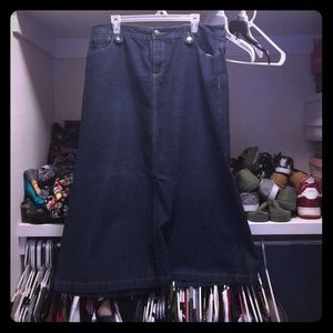 Denim skirt